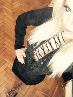 Dorota Rabczewska feet photo thumbnail