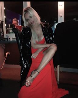 Dorota Rabczewska feet photo thumbnail