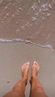 Dorota Rabczewska feet photo thumbnail