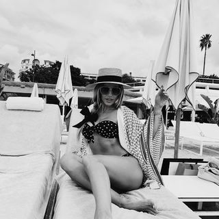 Dorota Rabczewska feet photo thumbnail