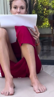 Dorota Rabczewska feet photo thumbnail