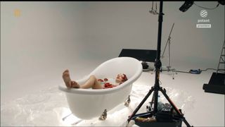 Dorota Rabczewska feet photo thumbnail