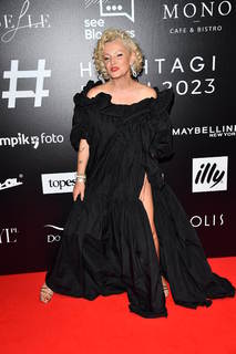 Dorota Szelagowska feet photo 3