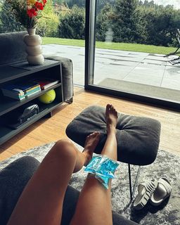 Dorothea Wierer feet photo 2