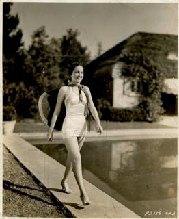 Dorothy Lamour feet photo 16