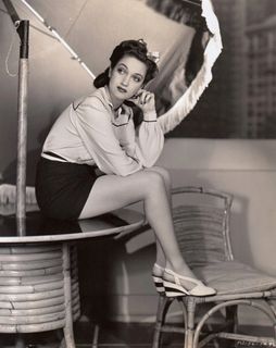 Dorothy Lamour feet photo 6