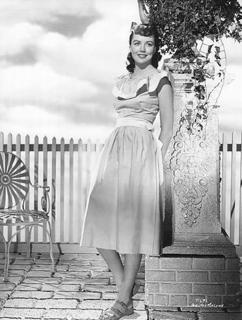 Dorothy Malone feet photo 11
