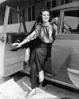 Dorothy Malone feet photo 16