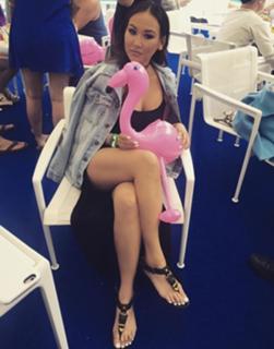 Dorothy Wang feet photo 2