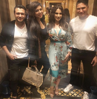 Dorra Zarrouk feet photo thumbnail