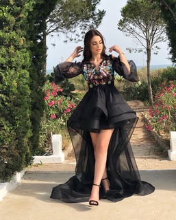 Dorra Zarrouk feet photo thumbnail