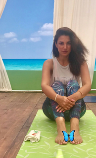 Dorra Zarrouk feet photo thumbnail