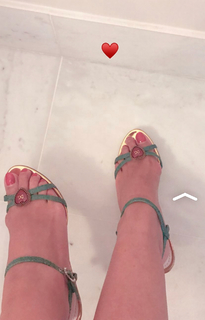 Dorra Zarrouk feet photo thumbnail
