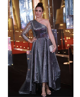 Dorra Zarrouk feet photo thumbnail