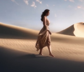 Dorra Zarrouk feet photo thumbnail