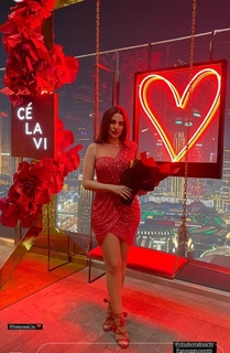 Dorra Zarrouk feet photo thumbnail