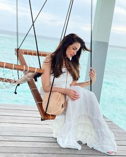 Dorra Zarrouk feet photo thumbnail