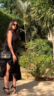 Dorra Zarrouk feet photo thumbnail