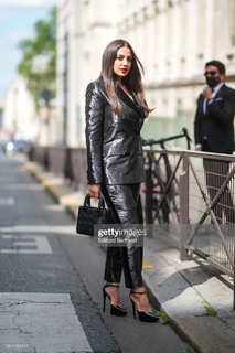 Dorra Zarrouk feet photo thumbnail