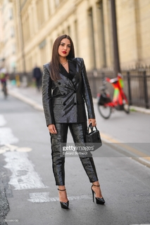 Dorra Zarrouk feet photo thumbnail