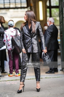 Dorra Zarrouk feet photo thumbnail