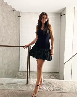 Dorra Zarrouk feet photo thumbnail