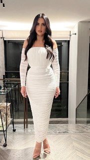 Dorra Zarrouk feet photo thumbnail