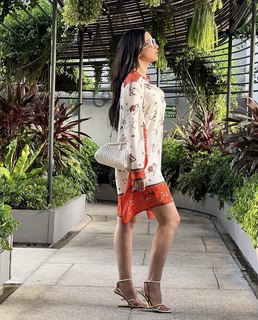 Dorra Zarrouk feet photo thumbnail