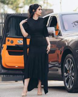 Dorra Zarrouk feet photo thumbnail