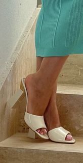 Dorra Zarrouk feet photo thumbnail