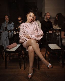 Dorra Zarrouk feet photo thumbnail