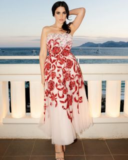 Dorra Zarrouk feet photo 2