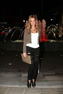 Doukissa Nomikou feet photo thumbnail