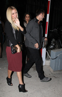 Doukissa Nomikou feet photo thumbnail