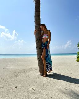 Doukissa Nomikou feet photo thumbnail