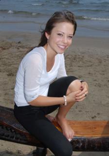 Dounia Coesens feet photo 19