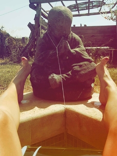 Dounia Coesens feet photo 1