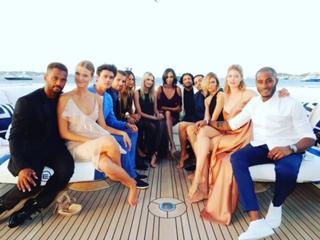 Doutzen Kroes feet photo thumbnail