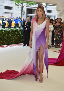 Doutzen Kroes feet photo thumbnail
