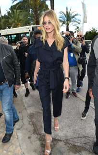 Doutzen Kroes feet photo thumbnail