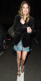 Doutzen Kroes feet photo thumbnail