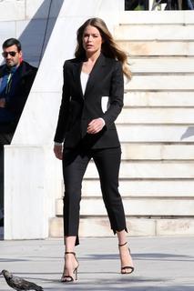 Doutzen Kroes feet photo thumbnail