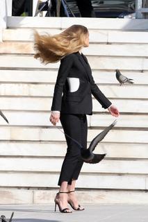 Doutzen Kroes feet photo thumbnail