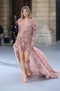 Doutzen Kroes feet photo thumbnail