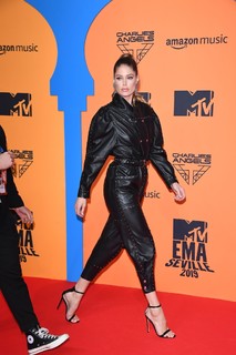 Doutzen Kroes feet photo thumbnail
