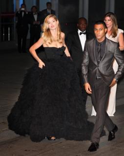 Doutzen Kroes feet photo thumbnail