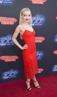 Dove Cameron feet photo thumbnail
