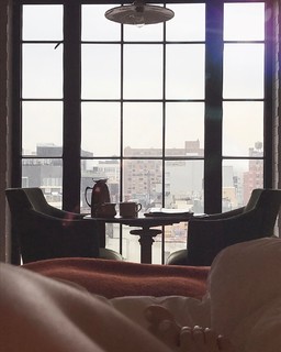 Dove Cameron feet photo thumbnail