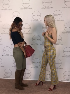 Dove Cameron feet photo thumbnail