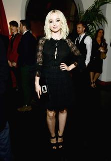 Dove Cameron feet photo thumbnail